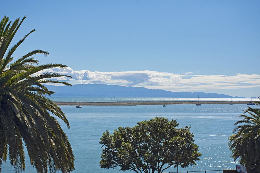 Waterfront Escape Apartment Nelson Bagian luar foto