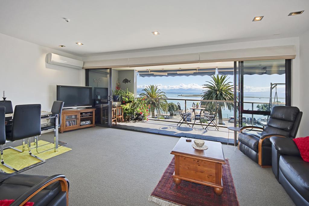 Waterfront Escape Apartment Nelson Bagian luar foto