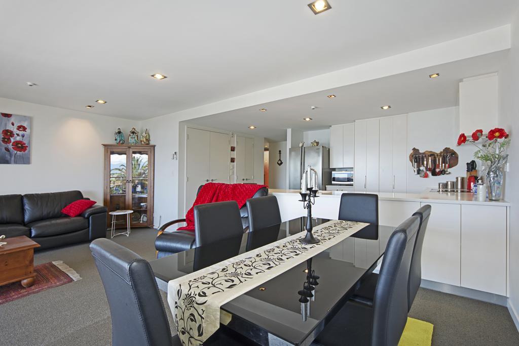 Waterfront Escape Apartment Nelson Bagian luar foto